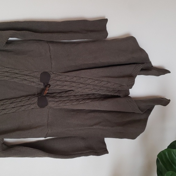 Soft surroundings chunky cardigan toggle closure, olive green, women size Small - Picture 3 of 9